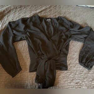 Express black long‎ sleeve crop top